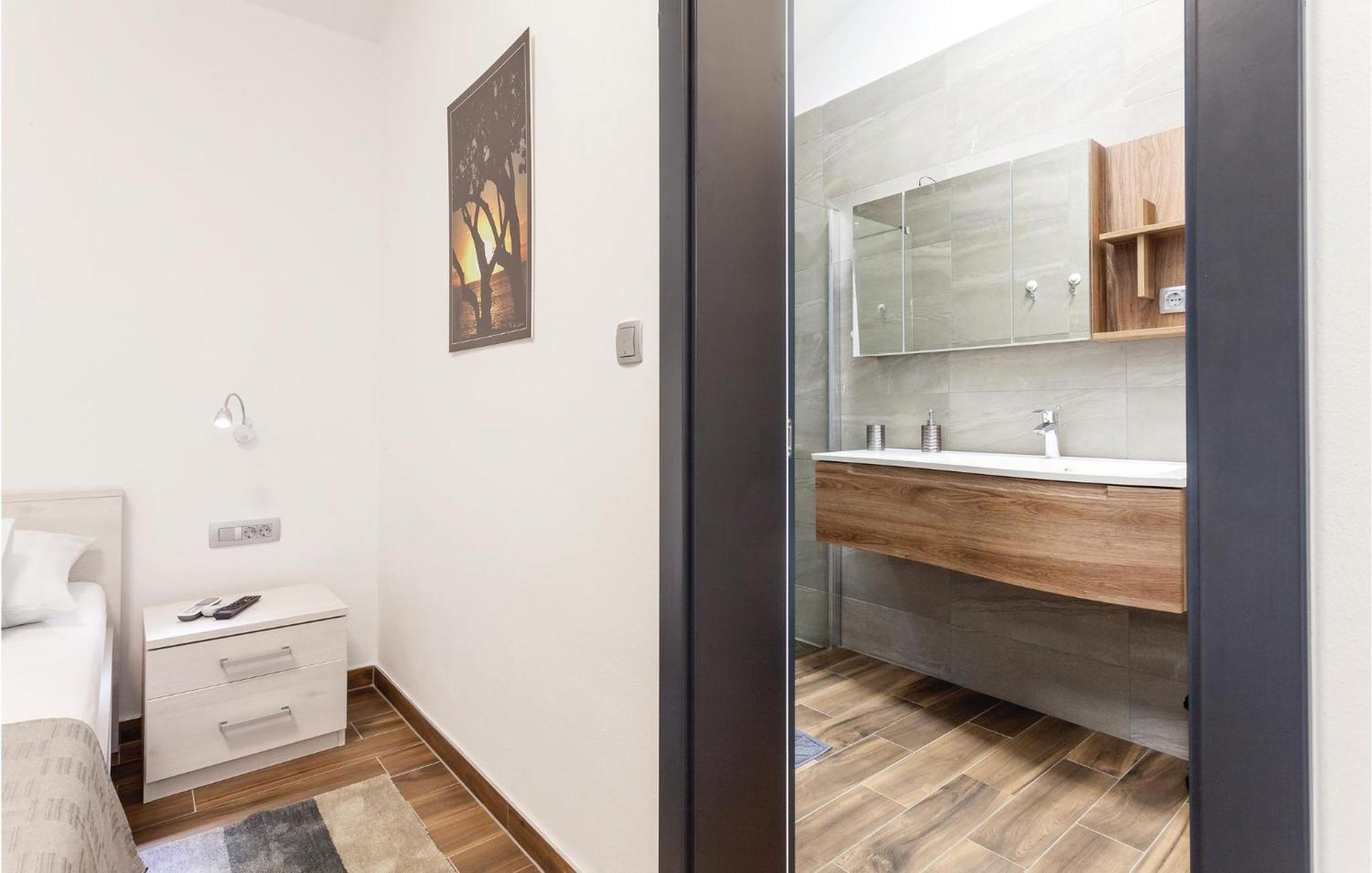 Nice Home In Kneze With Wifi Pupnat Εξωτερικό φωτογραφία