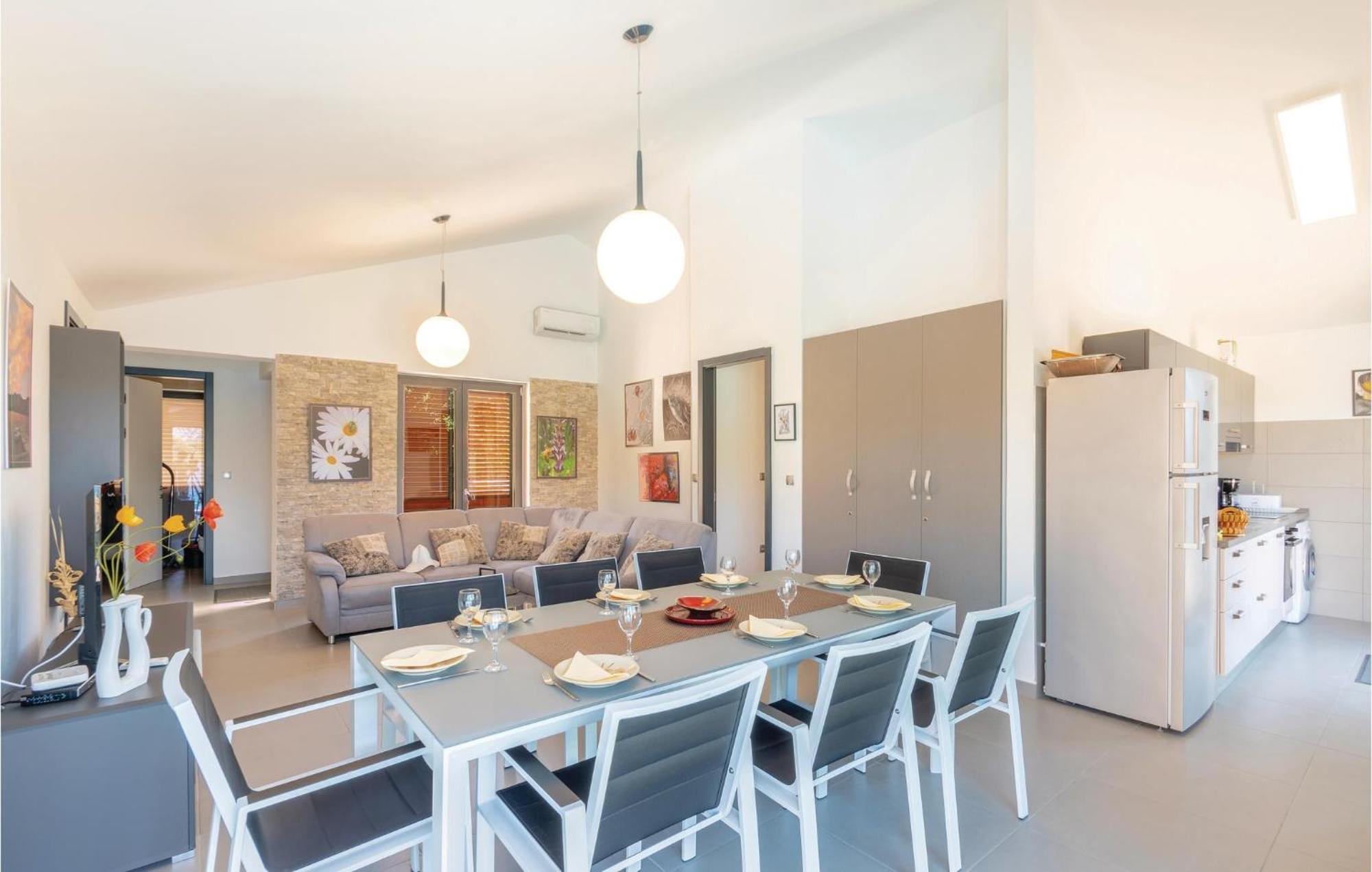 Nice Home In Kneze With Wifi Pupnat Εξωτερικό φωτογραφία